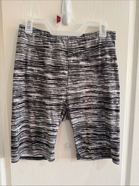 Terra & Sky Black and White Marled Bike Shorts